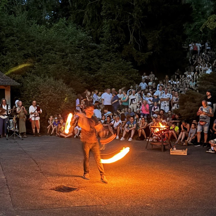 Feuerkünstler